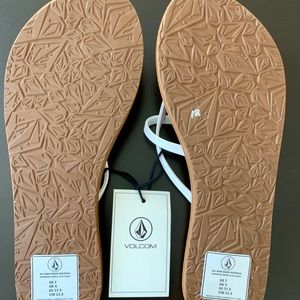 Volcom Shoes - VOLCOM Women’s All Day Long Sandals. Size 7 NWT Volcom Shoes - VOLCOM Women’s All Day Long Sandals. Size 7 NWT